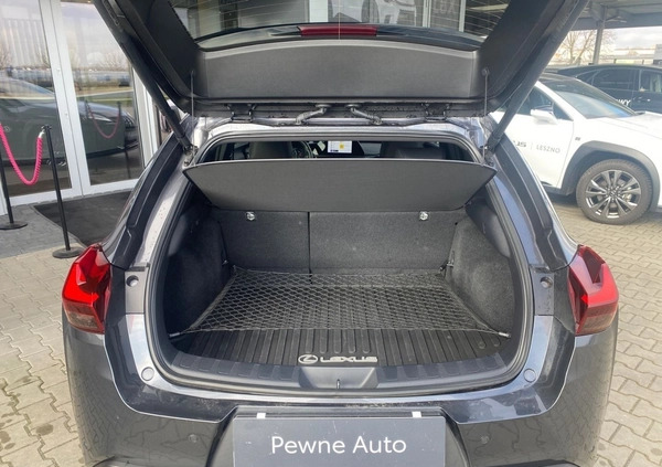 Lexus UX cena 159900 przebieg: 6367, rok produkcji 2022 z Sieraków małe 277